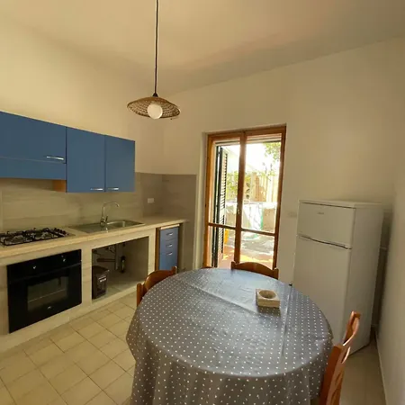 Апартаменти Delle Mimose - Baia